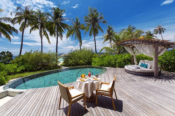 2020_08_0615967099983212Milaidhoo-Maldives_Beach-Pool-Villa_Exterior-3.jpg