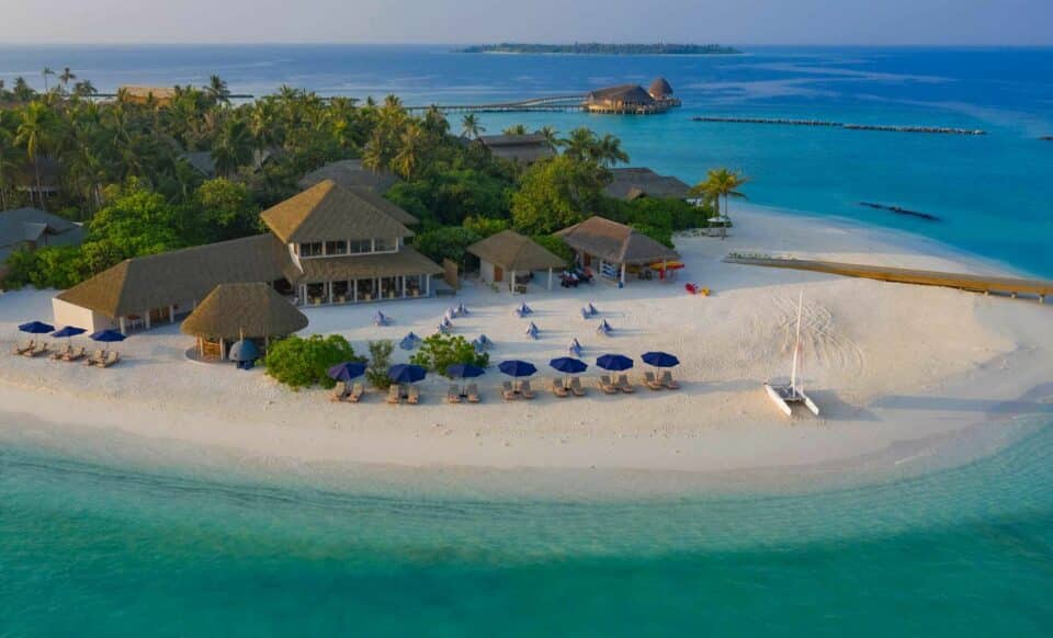 Emerald-Faarufushi-Resort-&-Spa