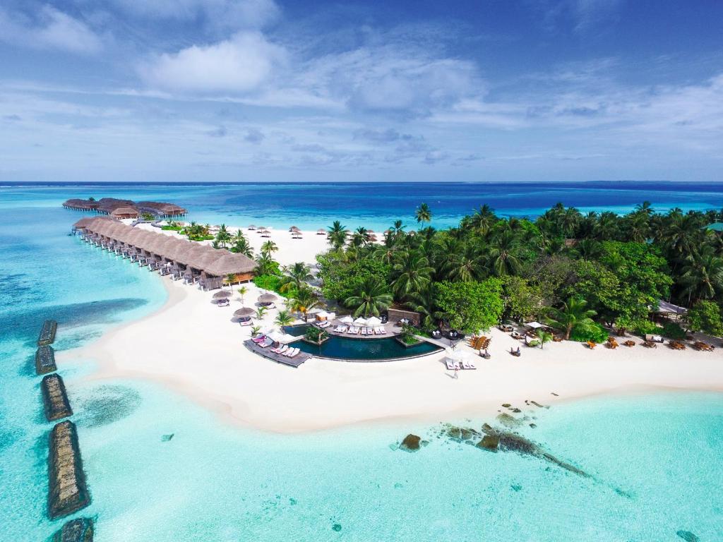 Constance-Moofushi